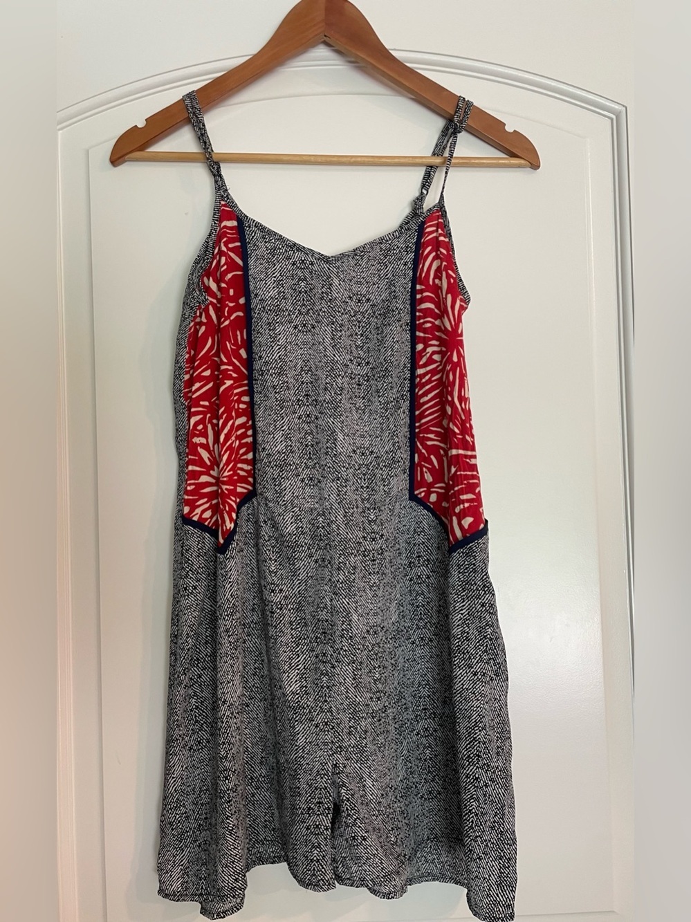 THMLo Women's Abstract Print Sleeveless V-Neck Romper Black White Red S